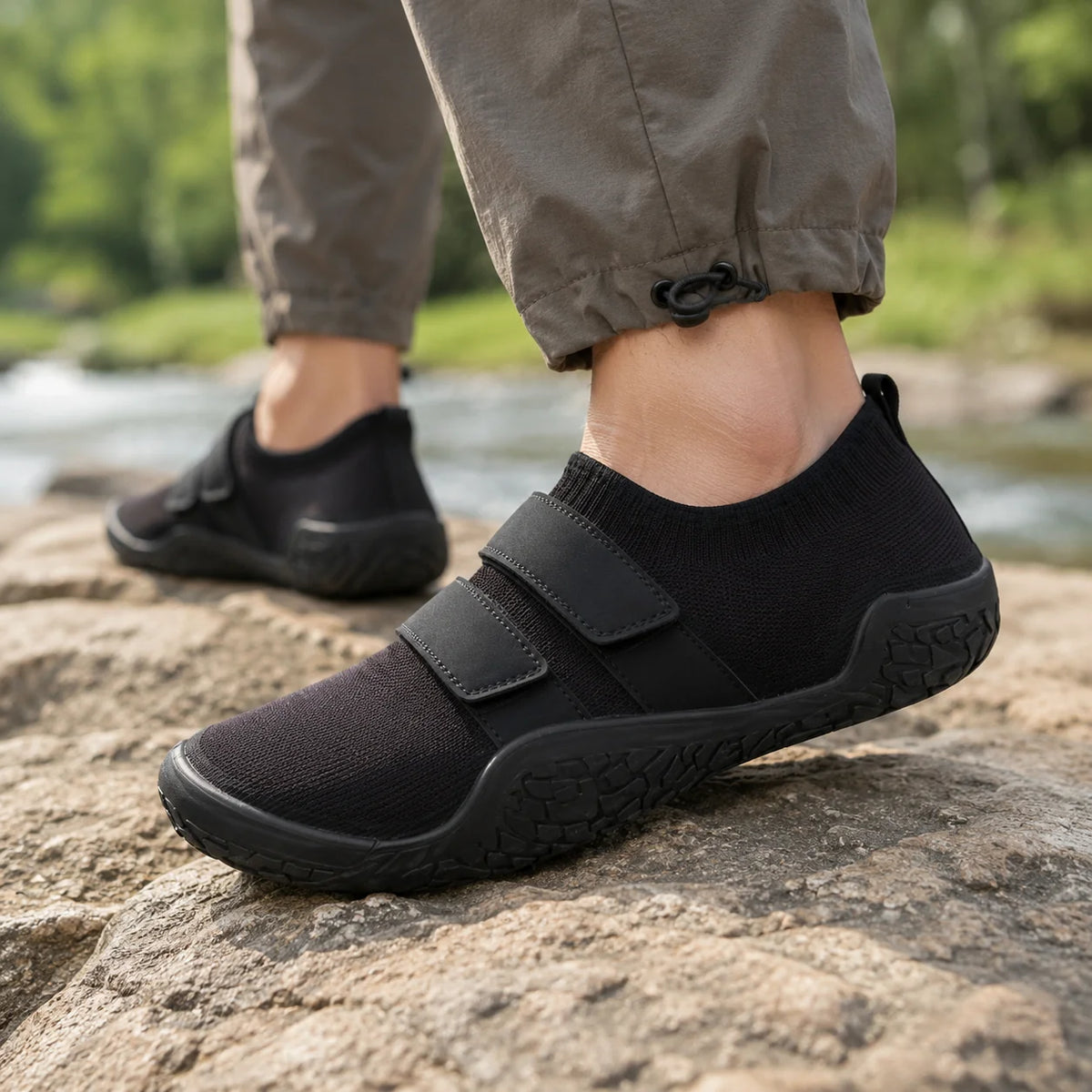 Training Shoes Flat Sole Slip-Resistant Rubber Outsole & Breathable Upper
