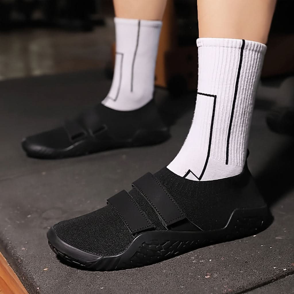 Training Shoes Flat Sole Slip-Resistant Rubber Outsole & Breathable Upper
