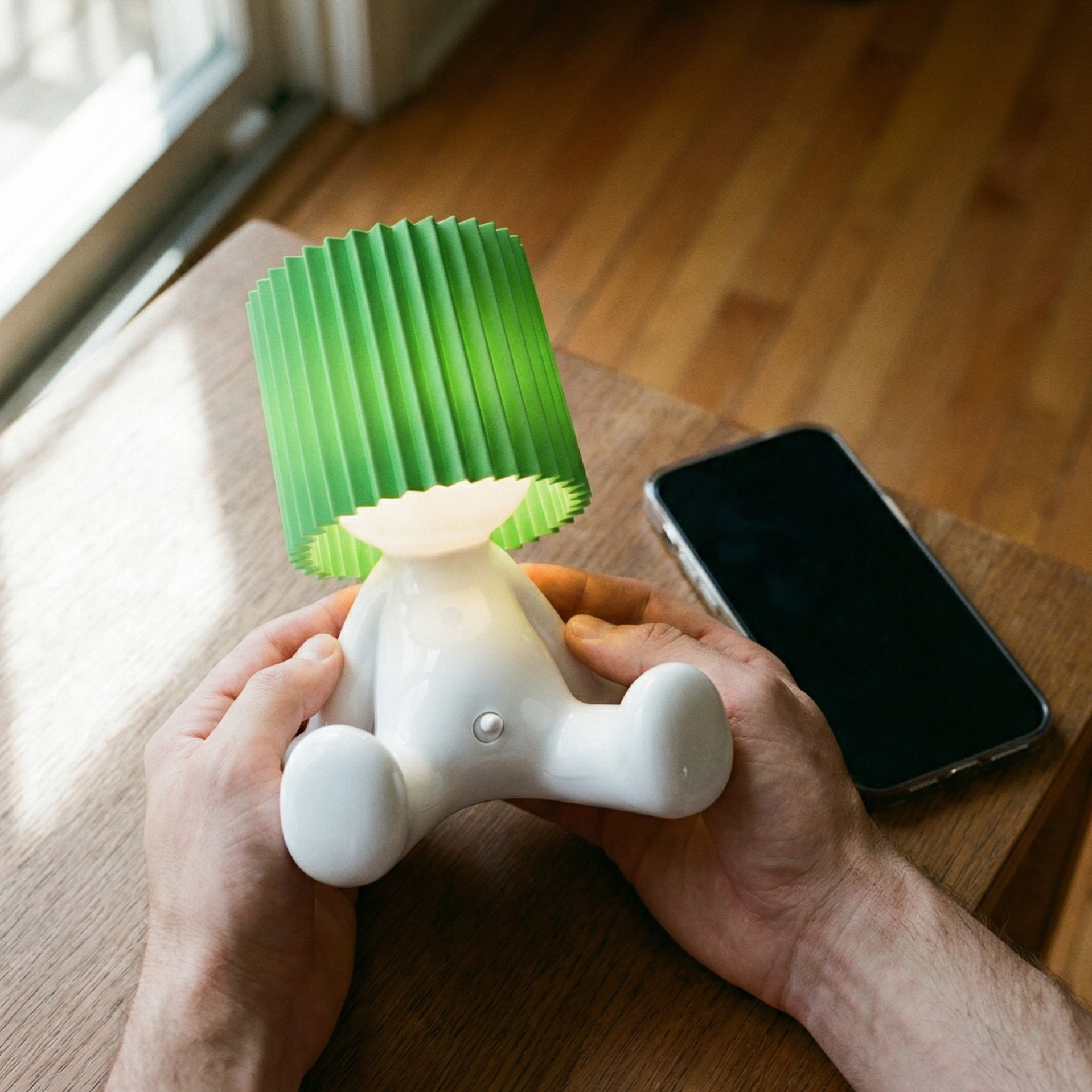 USB-C Rechargeable Sitting-Shaped Table Lamp