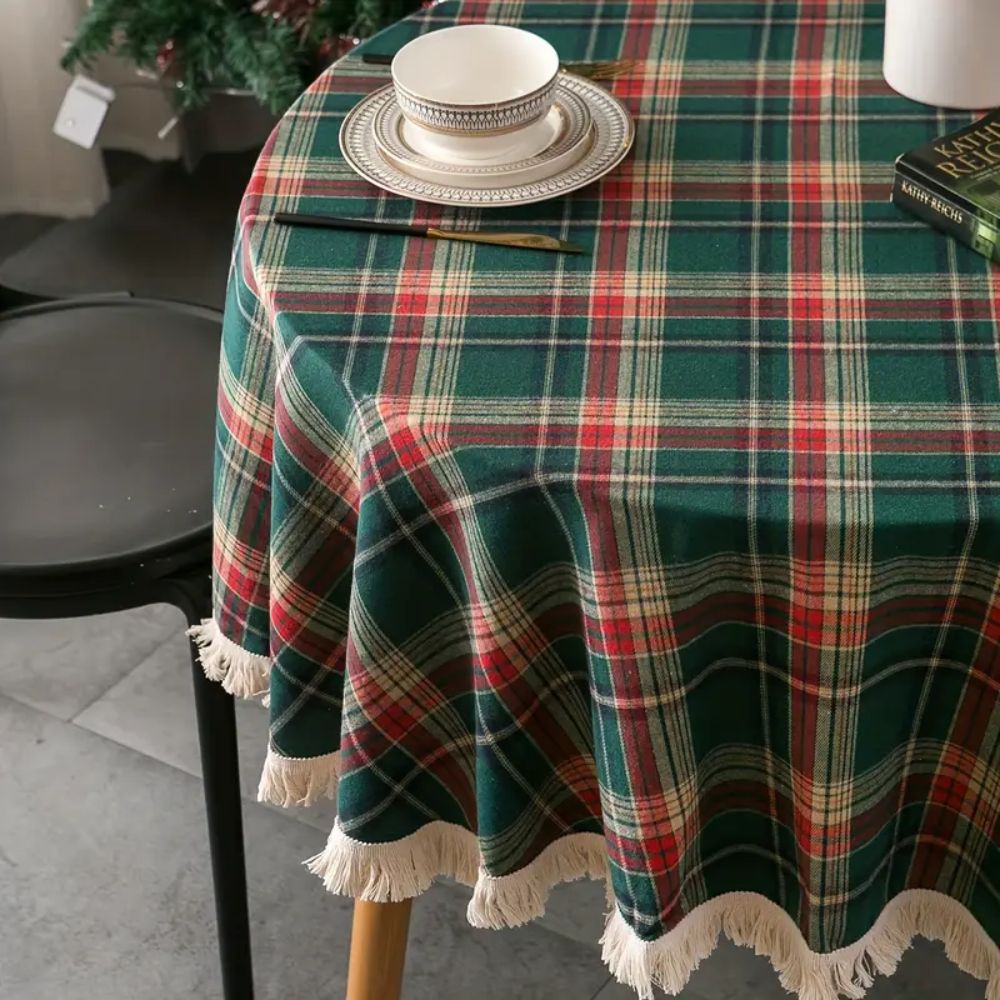 Vintage Holiday Plaid Tassel-Trim Round Tablecloth