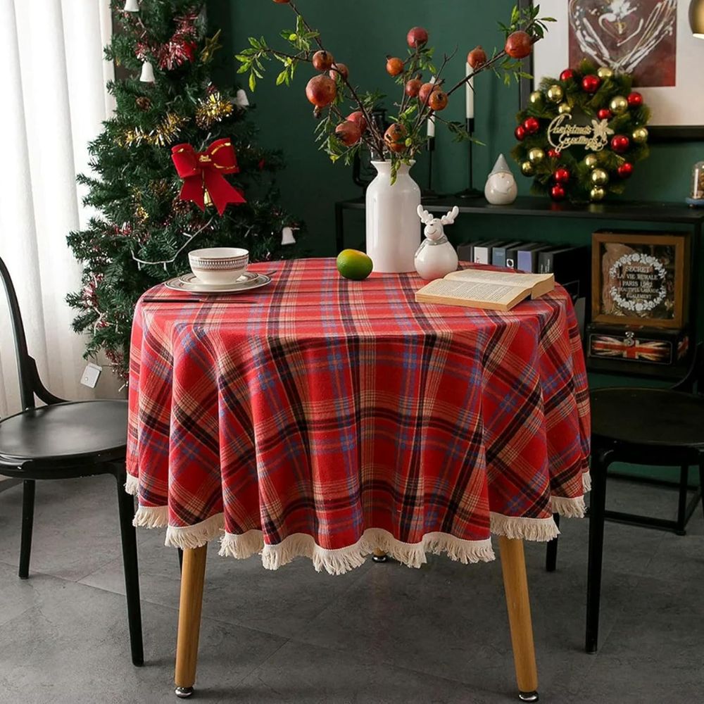 Vintage Holiday Plaid Tassel-Trim Round Tablecloth