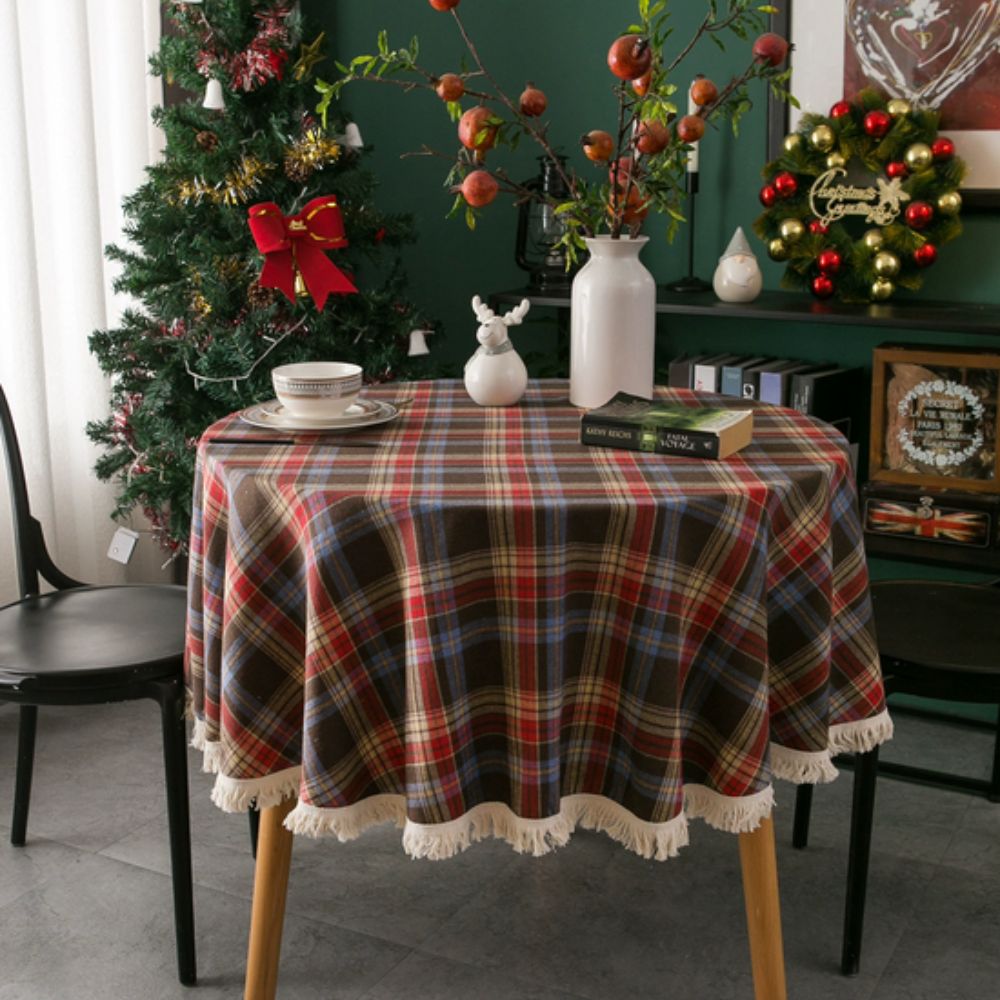 Vintage Holiday Plaid Tassel-Trim Round Tablecloth
