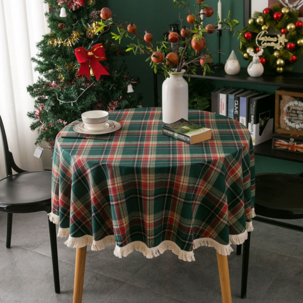 Vintage Holiday Plaid Tassel-Trim Round Tablecloth