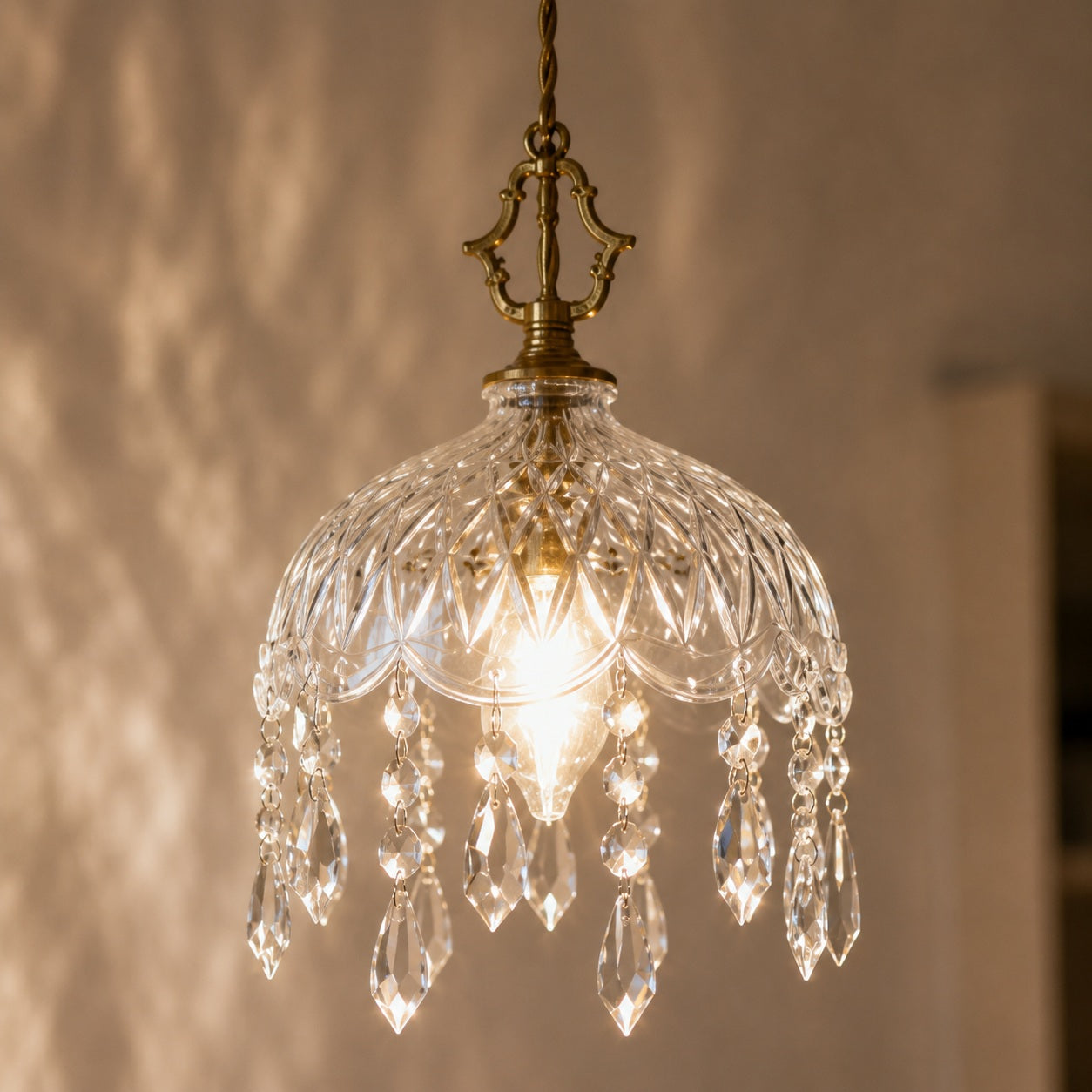 Vintage-Inspired Copper & Glass Wall Sconce (50,000-Hour Lifespan)