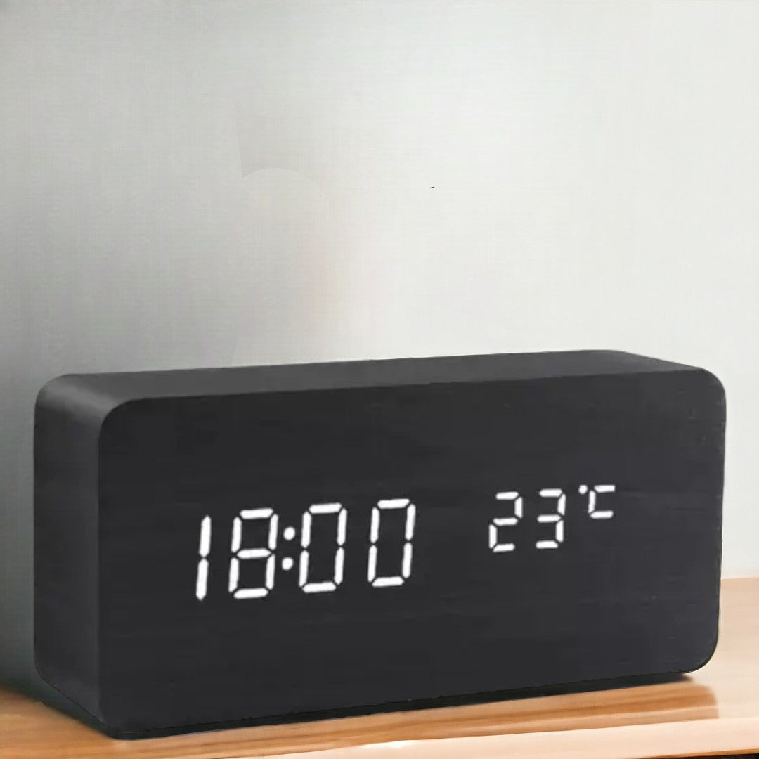 Voice-Control LED Alarm Clock (Temperature Display)
