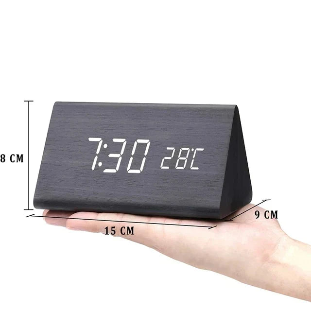 Voice-Control LED Alarm Clock (Temperature Display)
