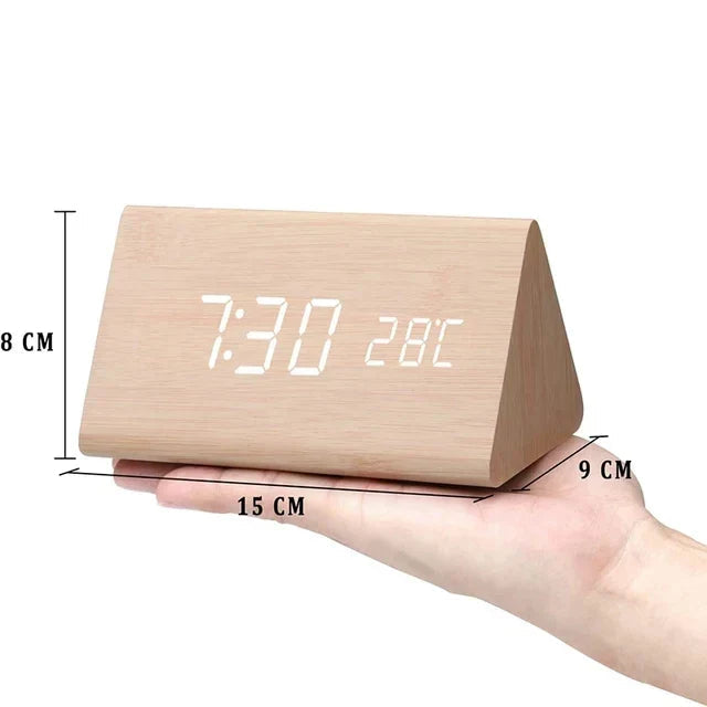 Voice-Control LED Alarm Clock (Temperature Display)