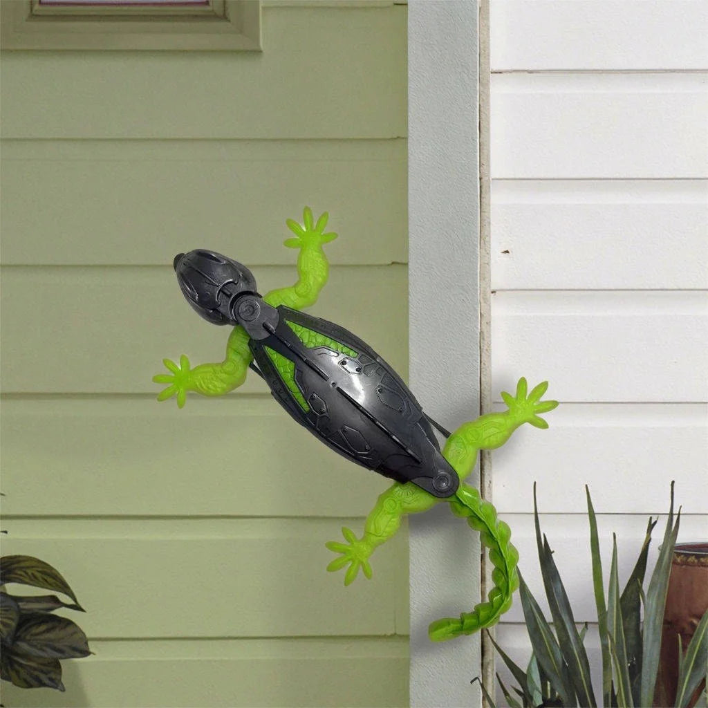 Wall-Climbing Lizard Toy Remote Control USB Rechargeable LED Eyes