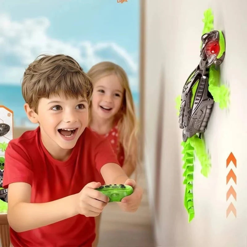 Wall-Climbing Toy RC Lizard LED Eyes USB Rechargeable