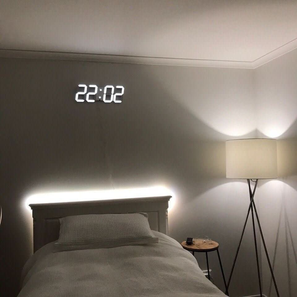 Wall Clock 3D LED Customizable Lighting USB Powered