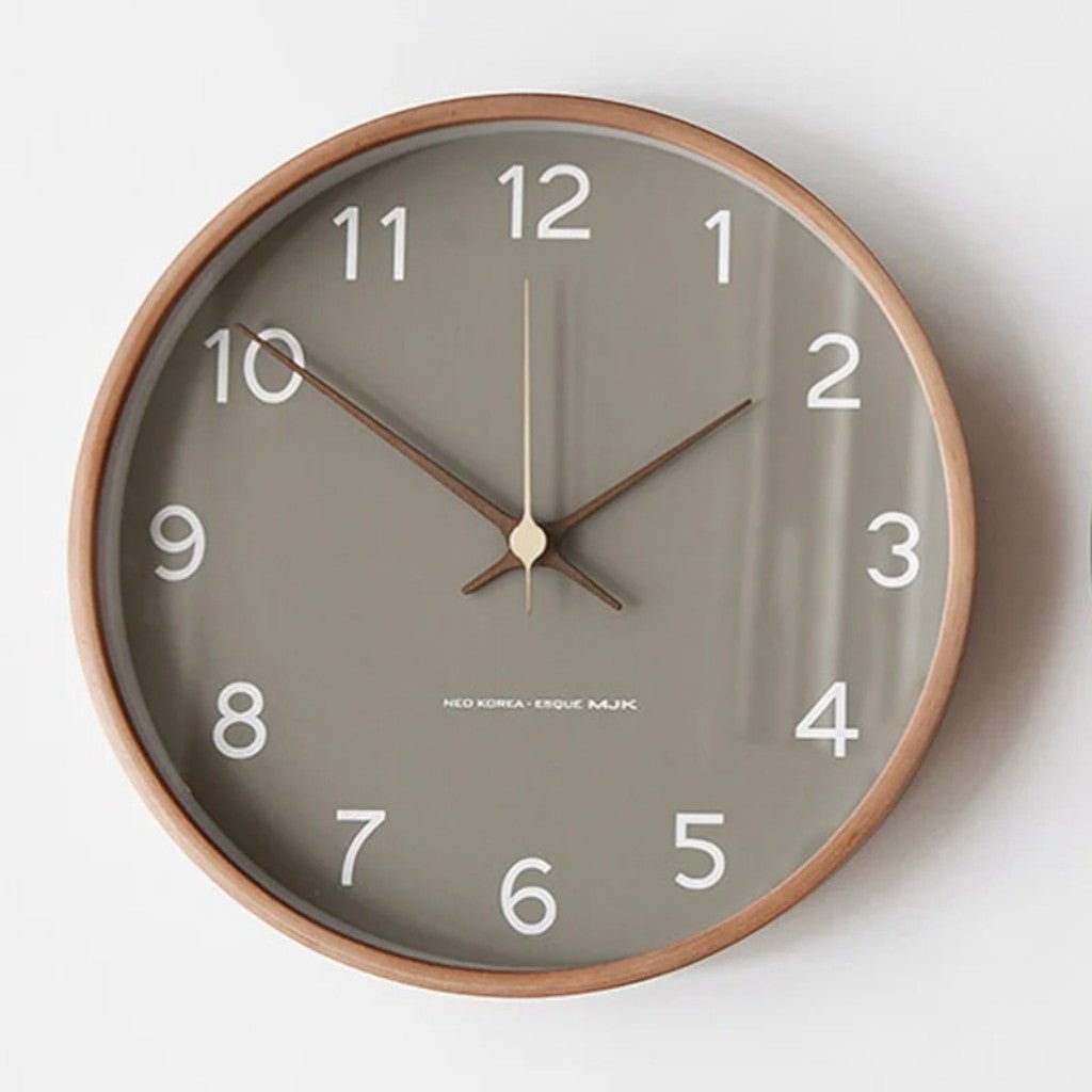 Wall Clock Solid Wood Silent Sweep Glass Lens