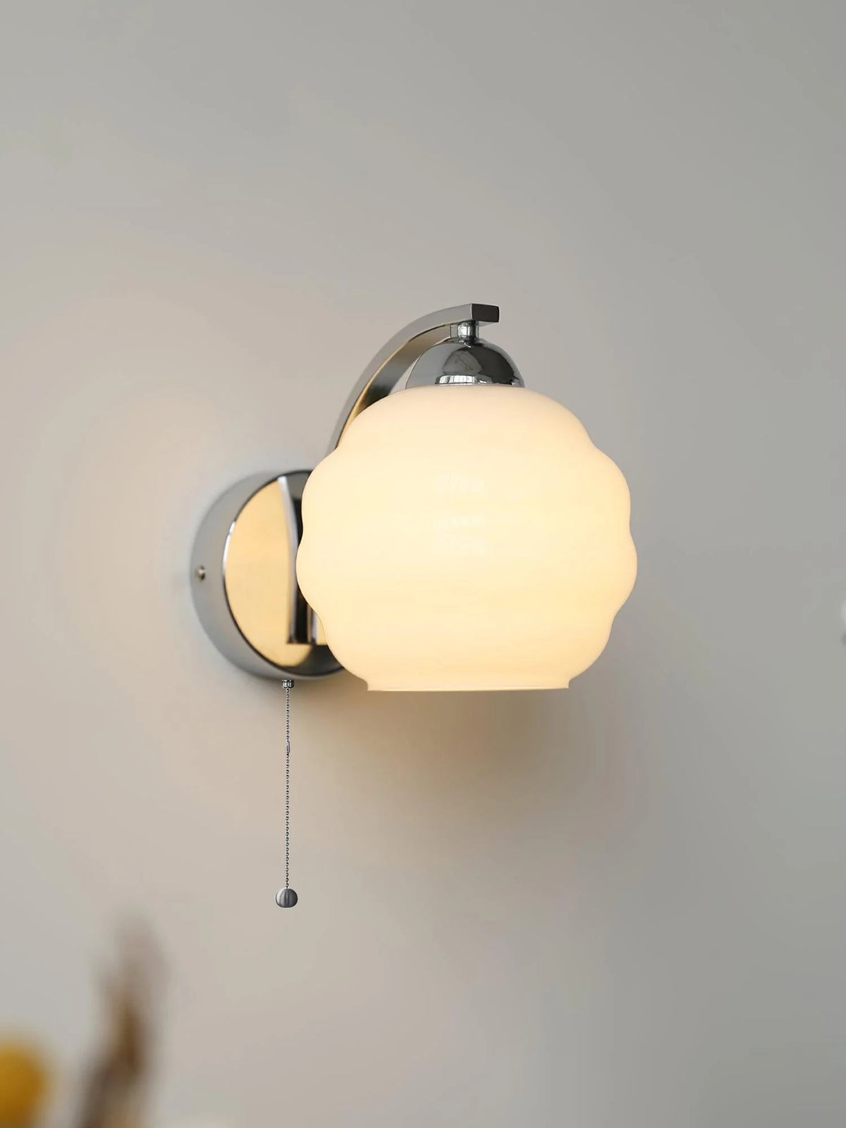 Wall Lamp Art Deco Curved Glass Warm Ambient Light