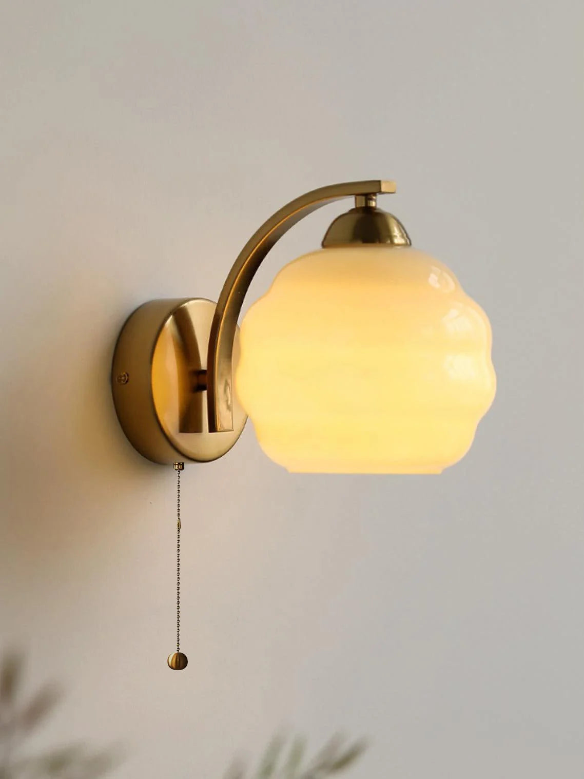 Wall Lamp Art Deco Curved Glass Warm Ambient Light
