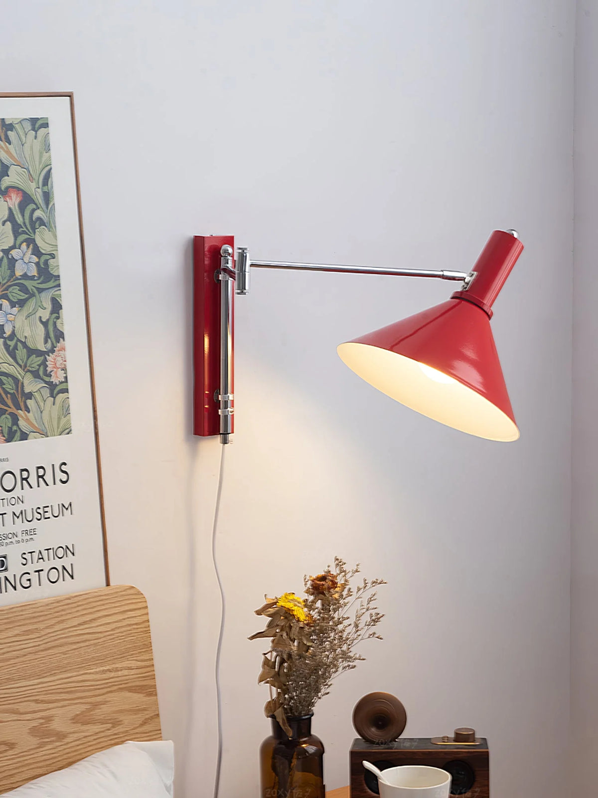 Wall Lamp Articulated Arm Metal Plug-In
