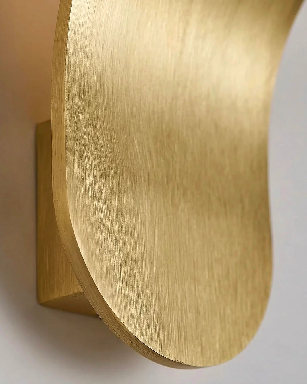 Wall Lamp Curved Metal Integrated LED