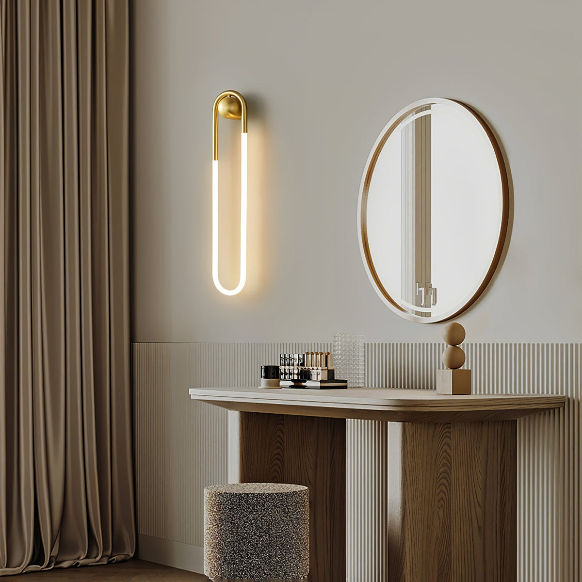 Wall Lamp LED Minimalist Loop Brass & Acrylic