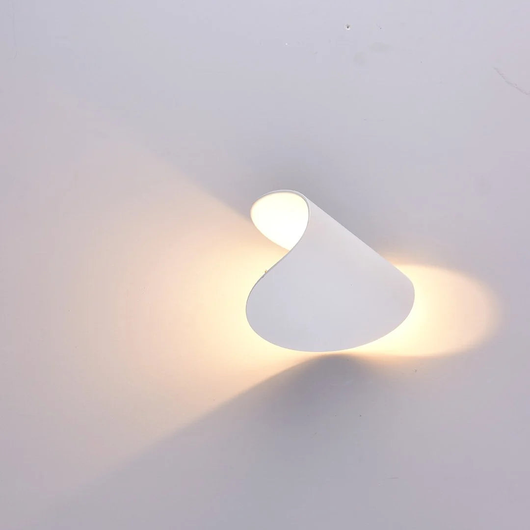 Wall Lamp LED Swivel & Tilt Metal Reflector
