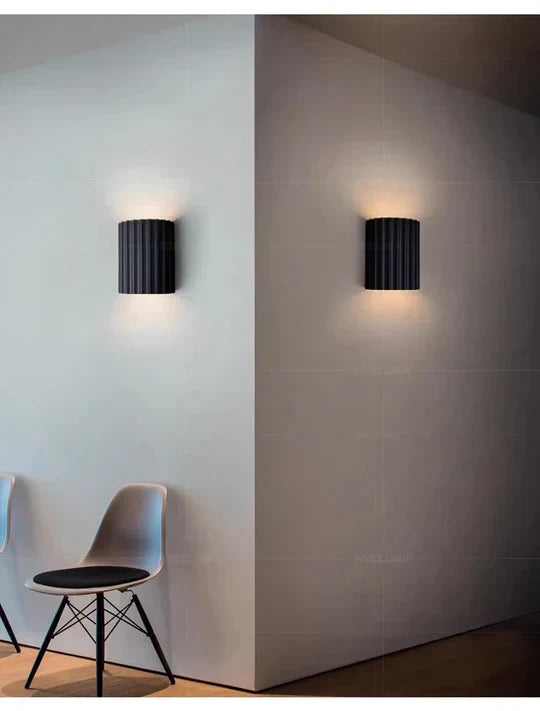 Wall Lamp Ribbed Resin Warm 7W LED