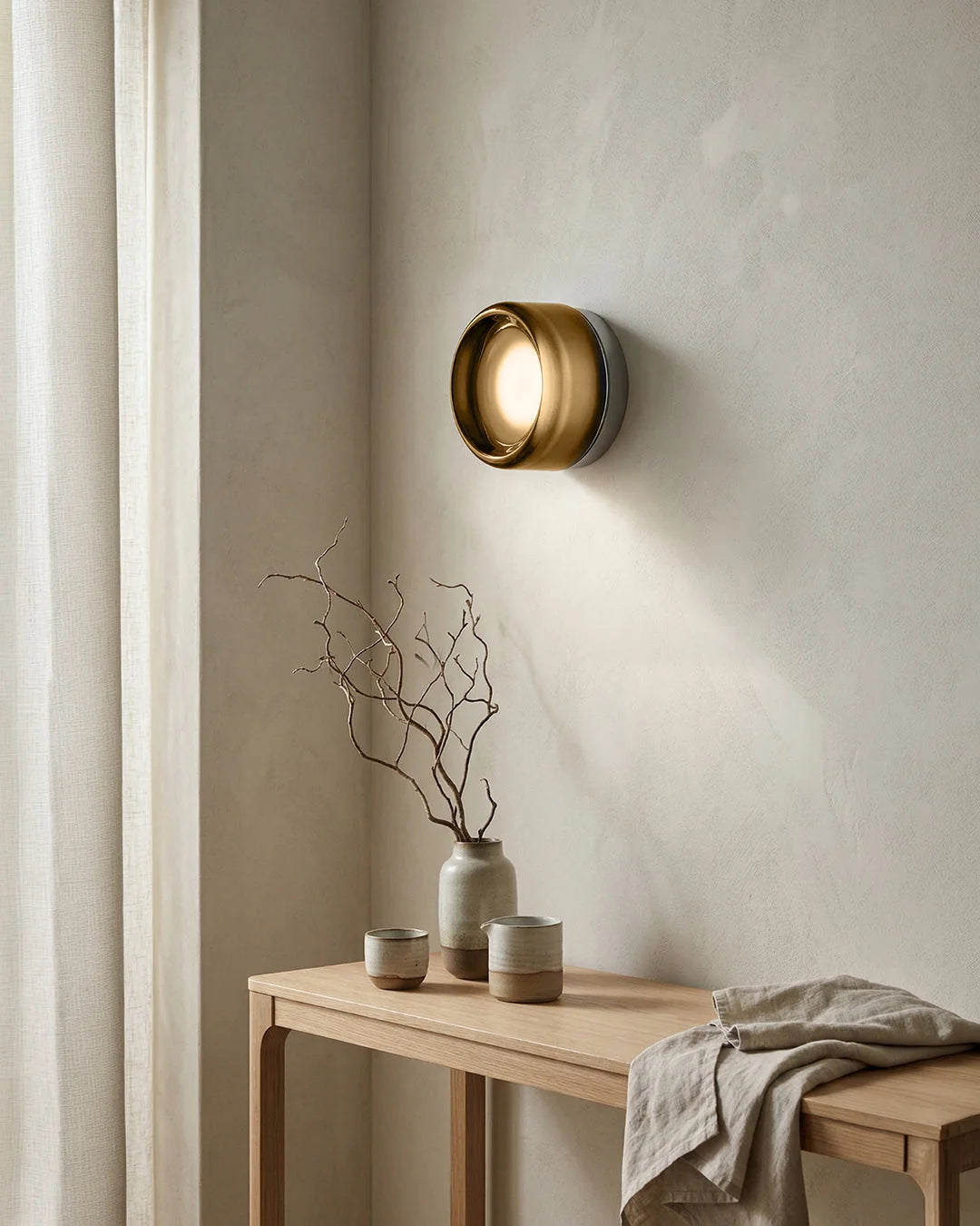 Wall Lamp Round Integrated LED Acrylic Diffuser