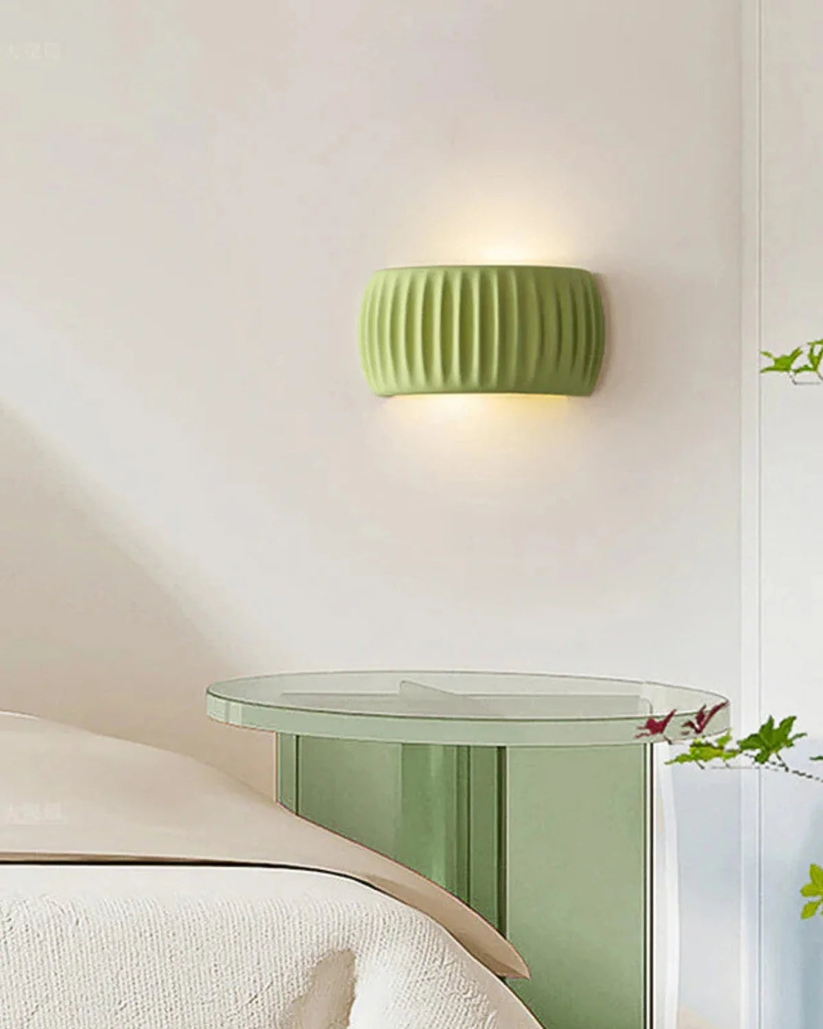 Wall Lamp Wavy Resin Warm Up & Down Light