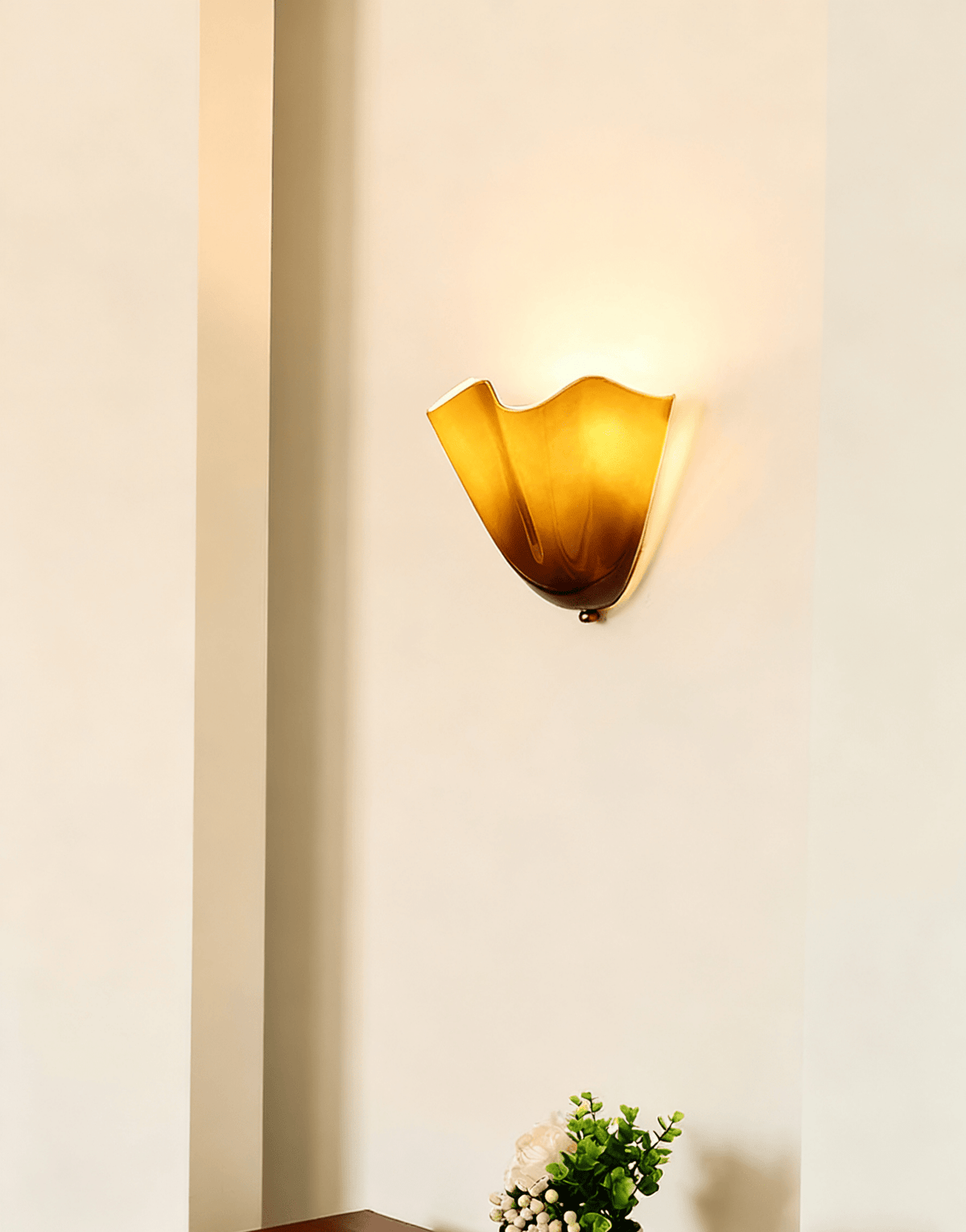 Wall Sconce Glass Petal Design Hardwired