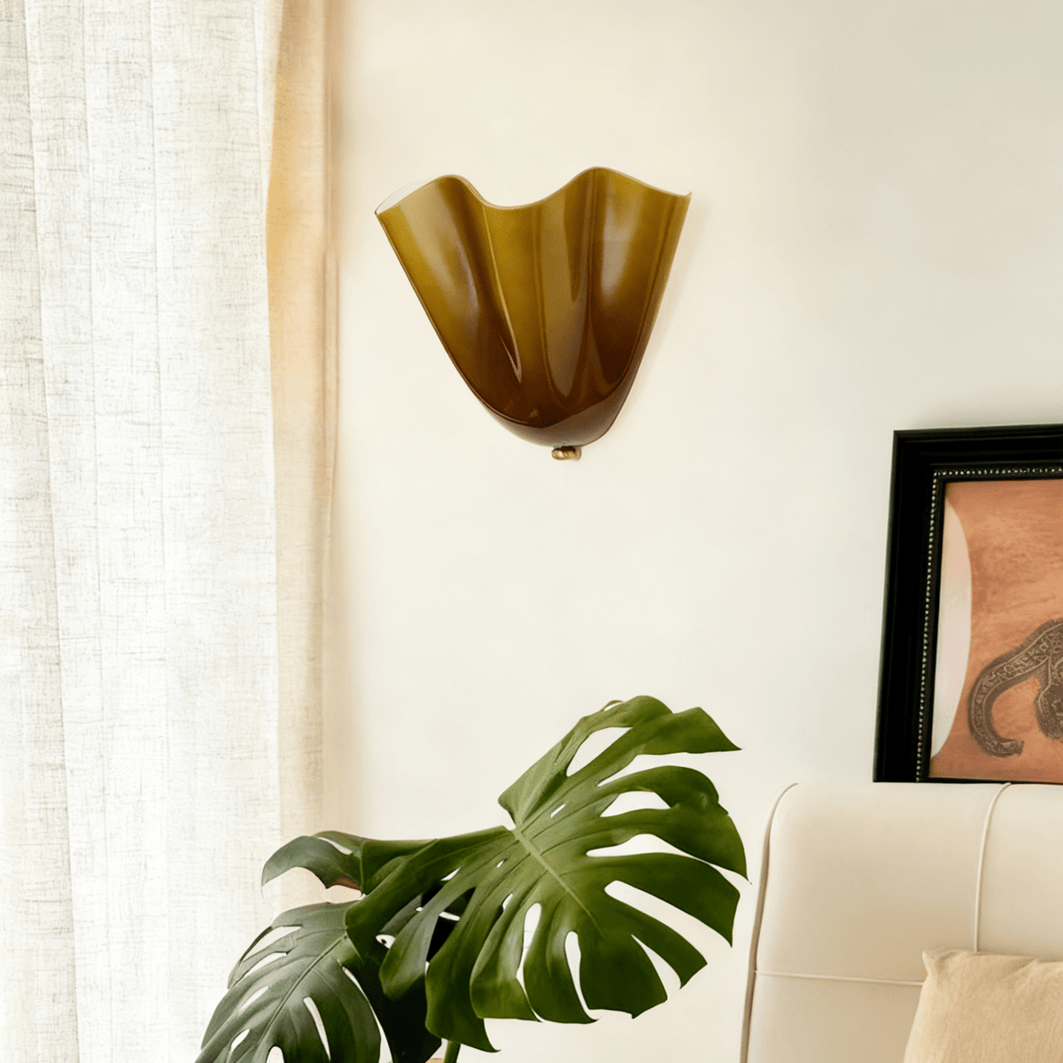 Wall Sconce Glass Petal Design Hardwired