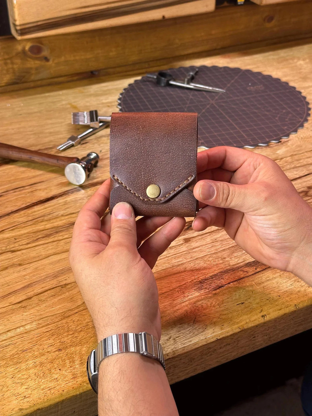 Wallet Full-Grain Leather Hand-Stitched Pen Holder