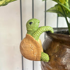 Weather-Resistant Resin Climbing Turtle Pot Hanger