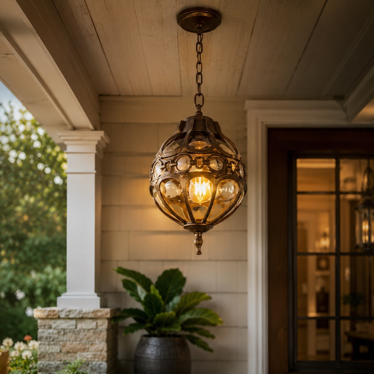 Weatherproof Aluminum Glass Globe Pendant Light (Adjustable Chain)