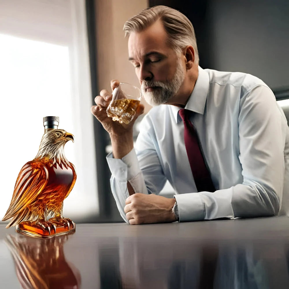 Whiskey Decanter Eagle-Shaped Clear Glass & Wide Base