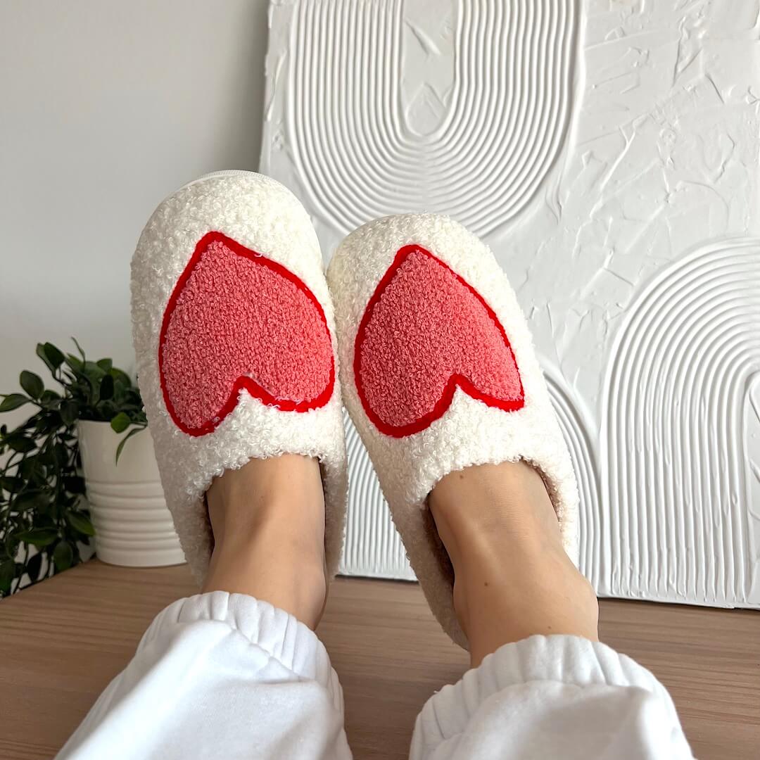 Women's Slippers Plush-Lined Non-Slip Sole & Padded Insole