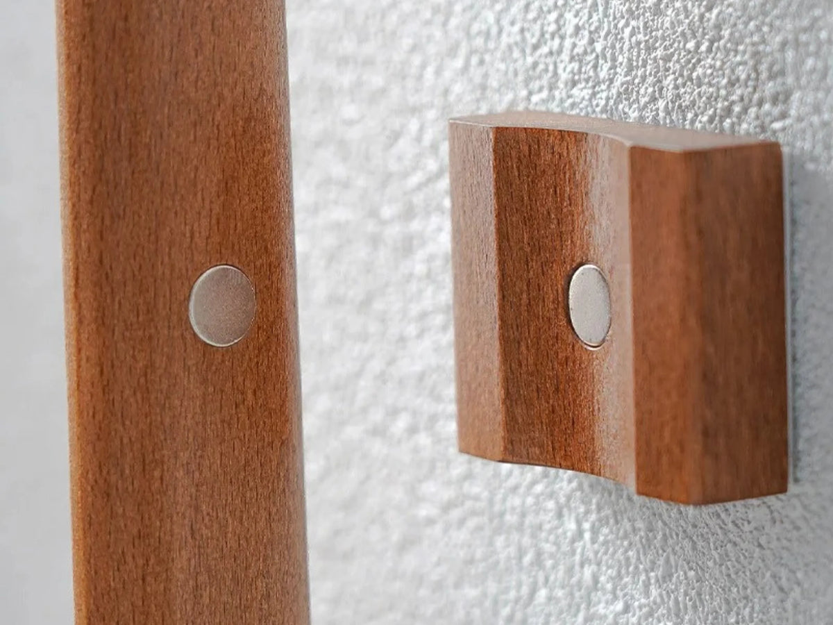 Wooden Shoehorn Extra-Long Handle Magnetic Holder