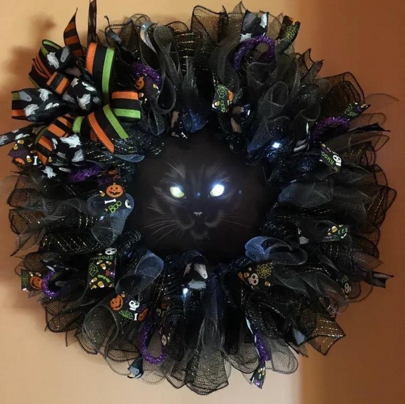 Wreath Black Cat LED Illuminated Battery Operated 40cm