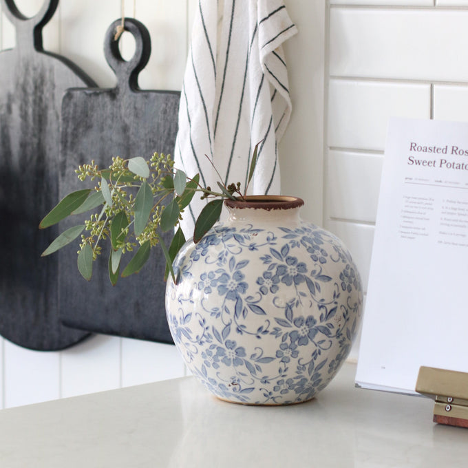 Charming Rustic Floral Display Vase
