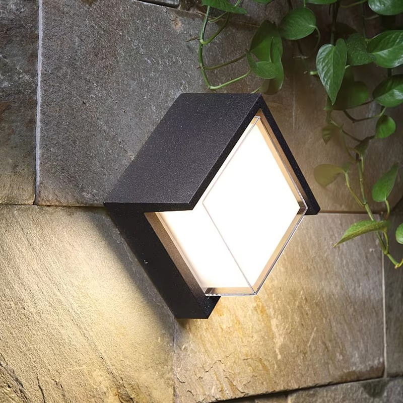 Outdoor Wall Lamp with Solar Motion Sensor for Illumination