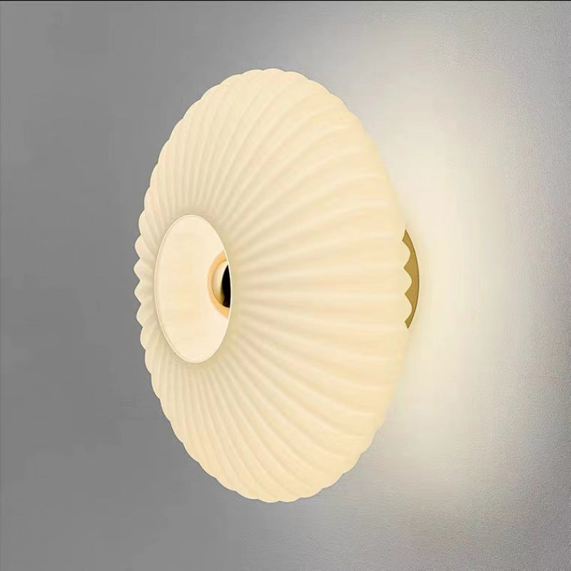 Retro Round Disc Wall Light with Glass Shade