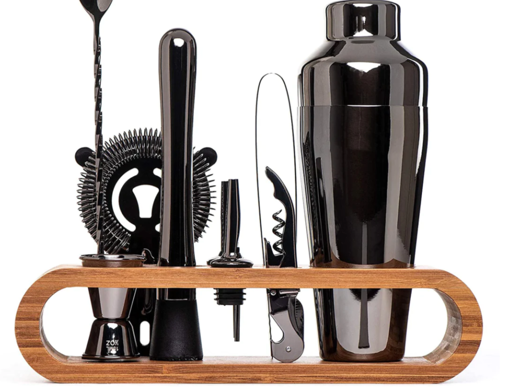 Cocktail Shaker Set in Stainless Steel with Bamboo Holder