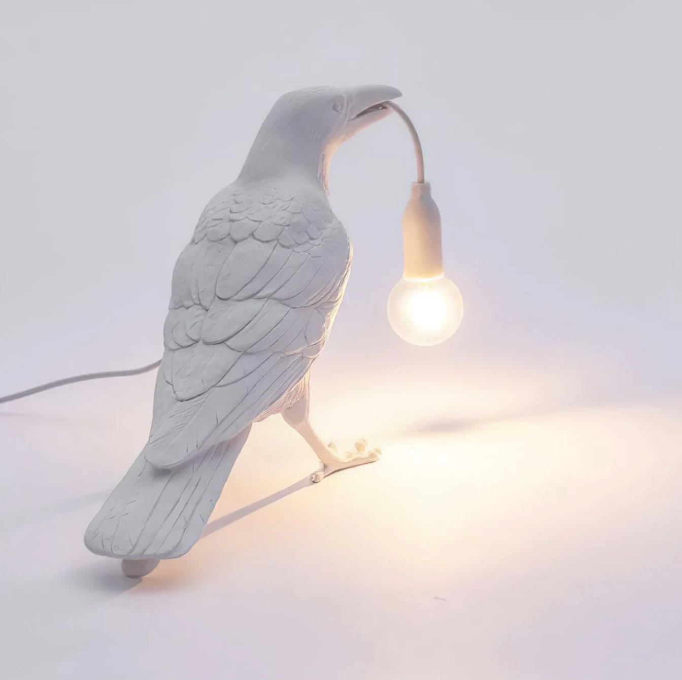 Modern Desk Lamp with Bird Design – Decorative Raven Light