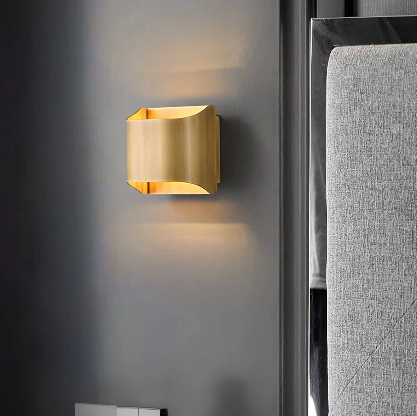 Contemporary Aluminum Wall Sconce with Up and Down LED Lighting