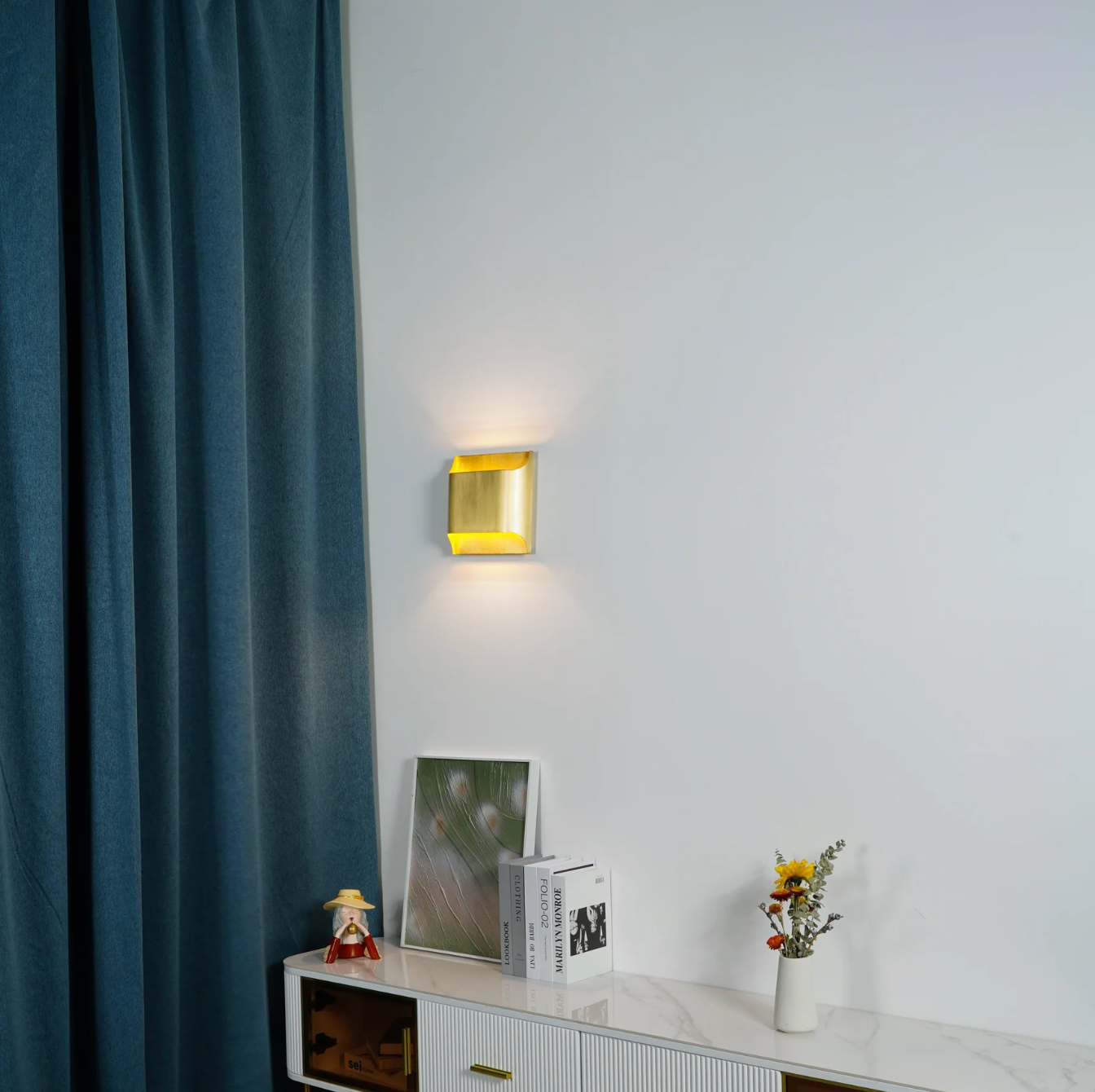 Contemporary Aluminum Wall Sconce with Up and Down LED Lighting