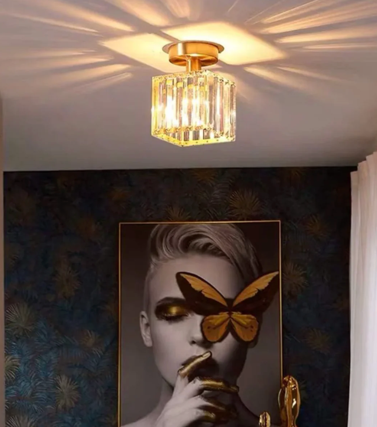 Glamorous Flush Mount Glass Lamp - Contemporary Crystal Ceiling Light