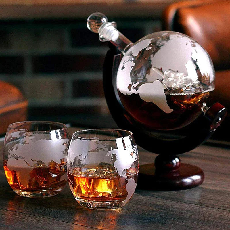 Sophisticated Glass Decanter and Tumbler Set