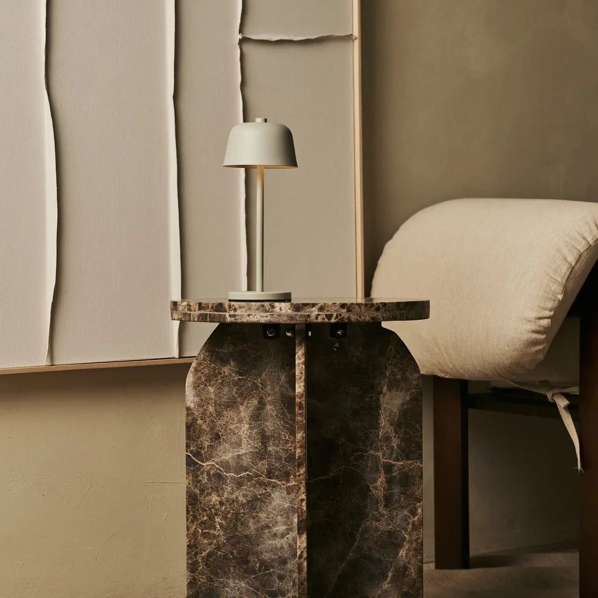 Metal Base Cordless Rechargeable Table Lamp