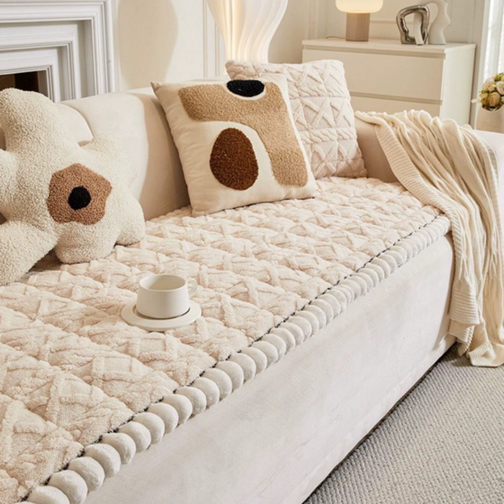Plush Microfiber Sofa Blanket with Diamond Quilt and Anti-Slip Design