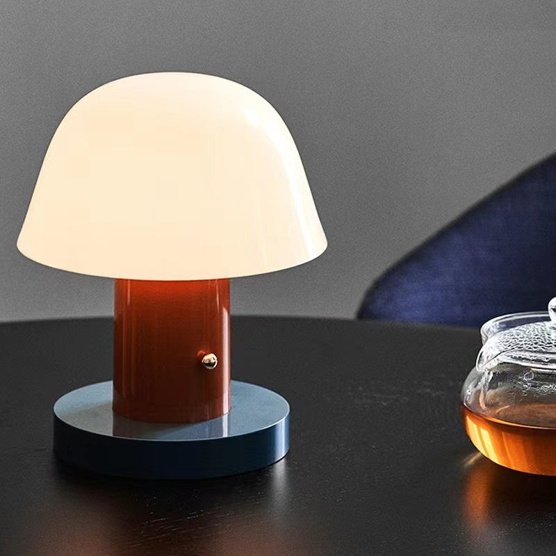 Compact Mushroom-Shaped Table Light