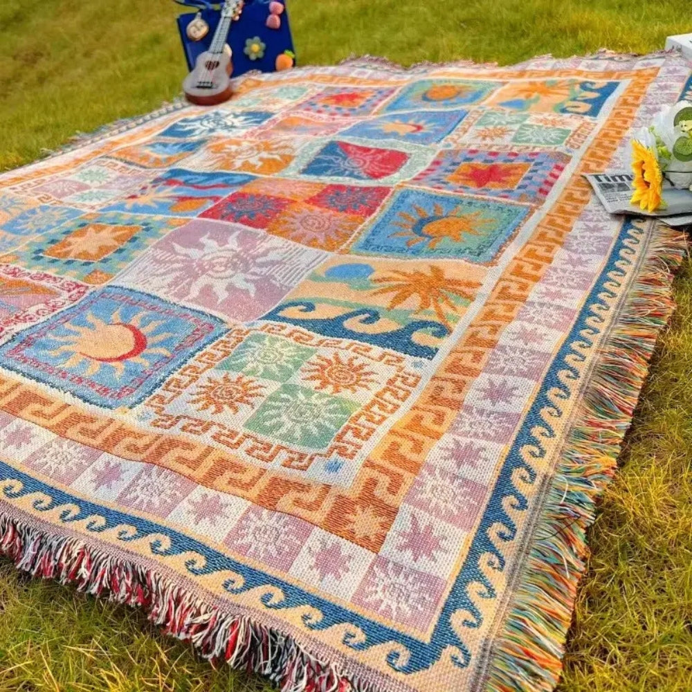Sun & Soul | Thick microfibre picnic blanket with intricate patterns 7