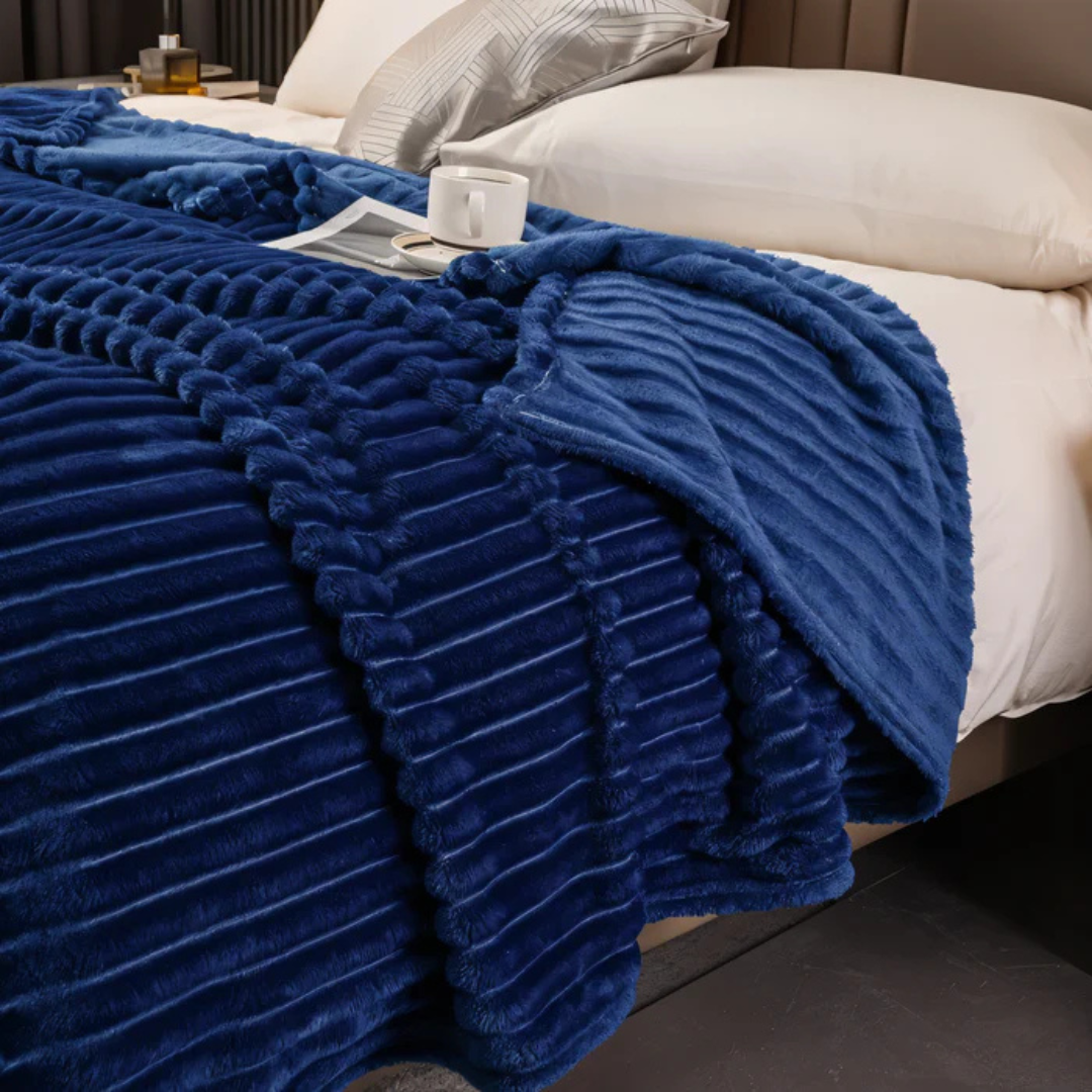 Cozy Striped Fleece Throw Blanket – Lightweight Warmth for Couch and Bed