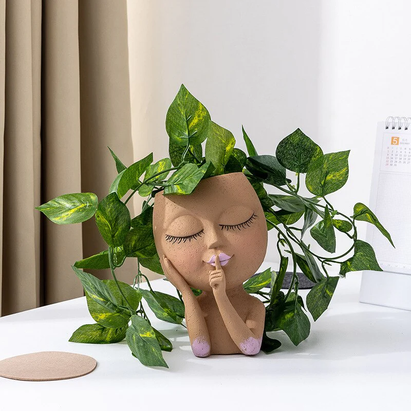 Charming Nature Planters for Your Indoor Oasis