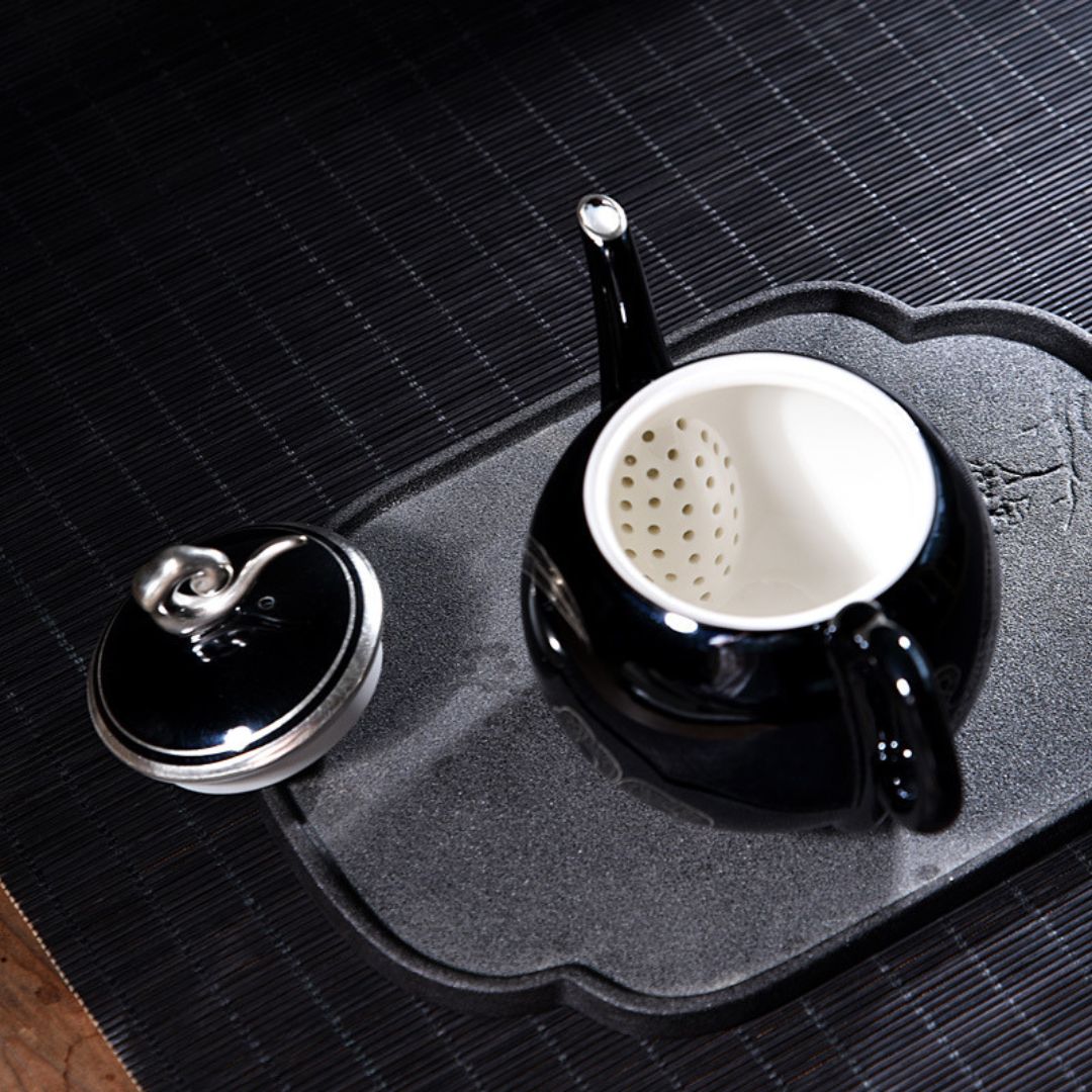 Sophisticated Black Ceramic Tea Infuser