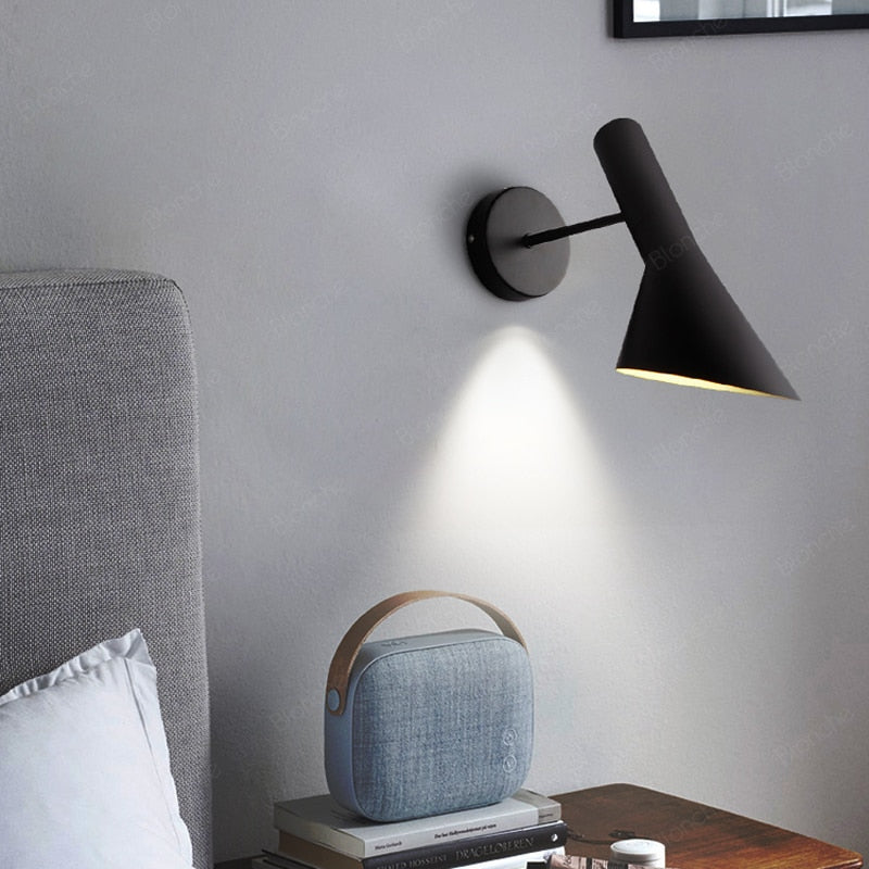 Sleek Aluminium Wall Light Fixture